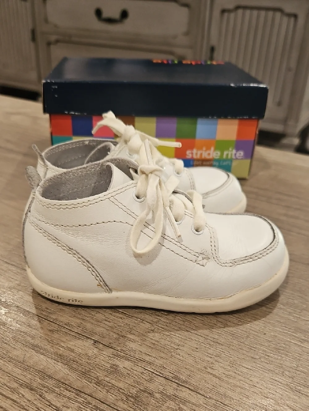 stride rite cruiser white leather baby size 4.5